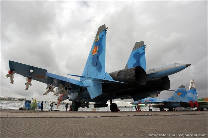 Chiến đấu cơ đa năng Su-27 của Kazakhstan